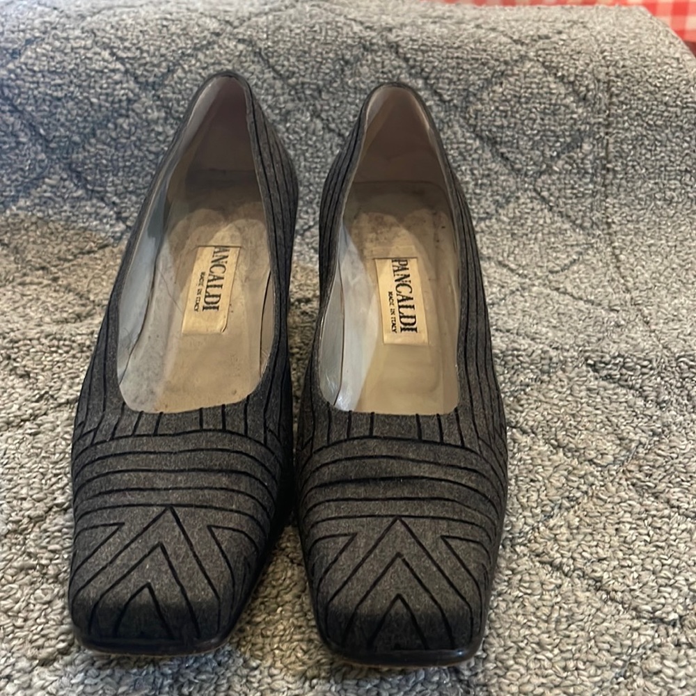 Pancaldi Grey and Black Fabric Pump